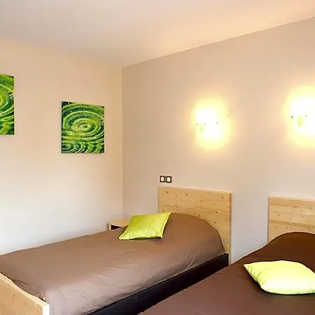 Les Hauts Du Gevaudan פארק נופש 3*