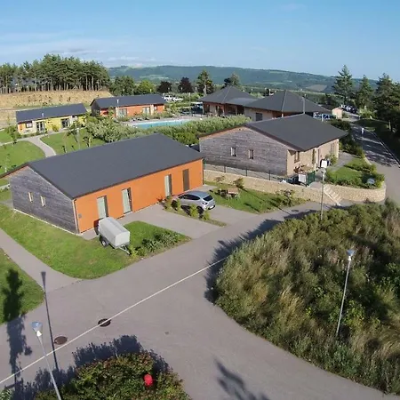 Les Hauts Du Gevaudan Semesterpark Montrodat