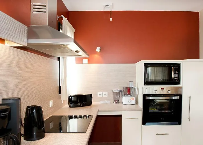 Les Hauts Du Gevaudan Aldeamento Turístico Montrodat